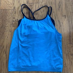 Athleta yoga top with built in shelf bra medium